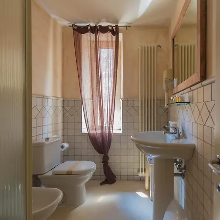 Otel Hotiday Vezzano Ligure